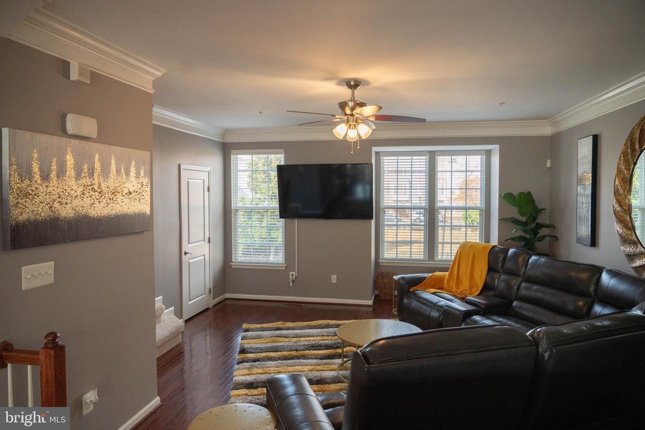 506 Edelen Station Pl - Photo 7 of 17