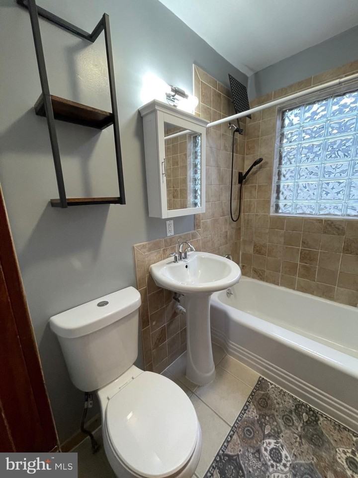 311 West Ave - Photo 3 of 7