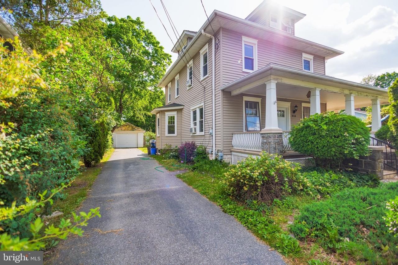 215 Laurel Ave - Photo 2 of 27