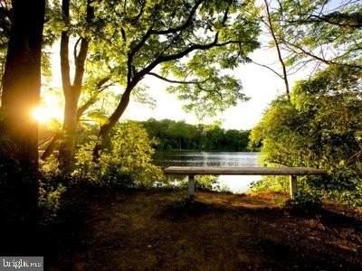 504 Lakeview Ter - Photo 2 of 13