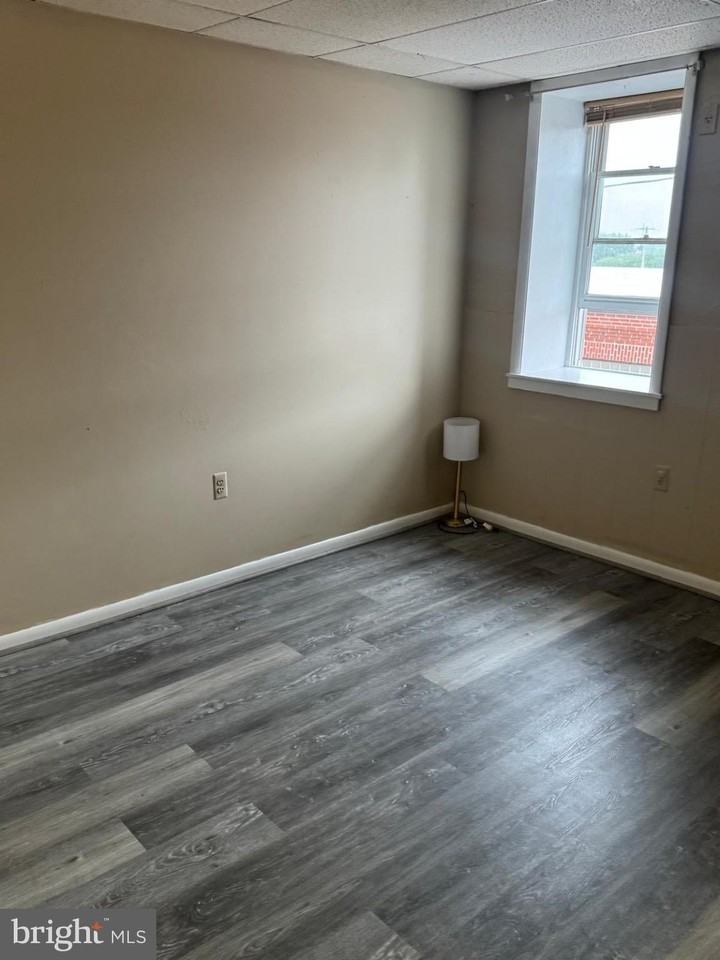 24 N 3rd St Apt C #C - Photo 5 of 9