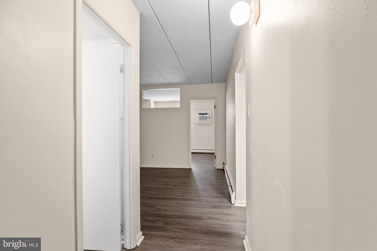 1575 W Street Rd Apt 818 #818 - Photo 4 of 24