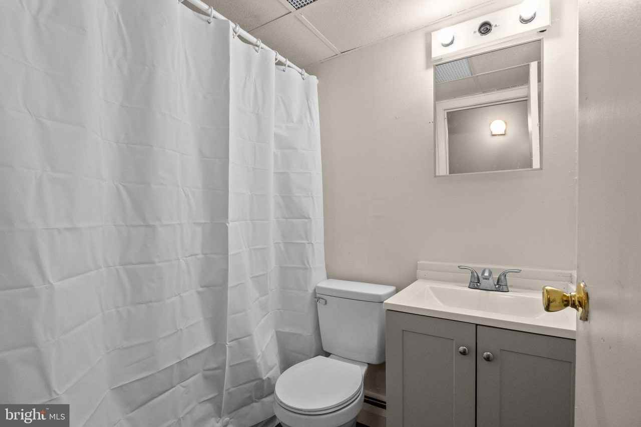 1575 W Street Rd Apt 818 #818 - Photo 6 of 24