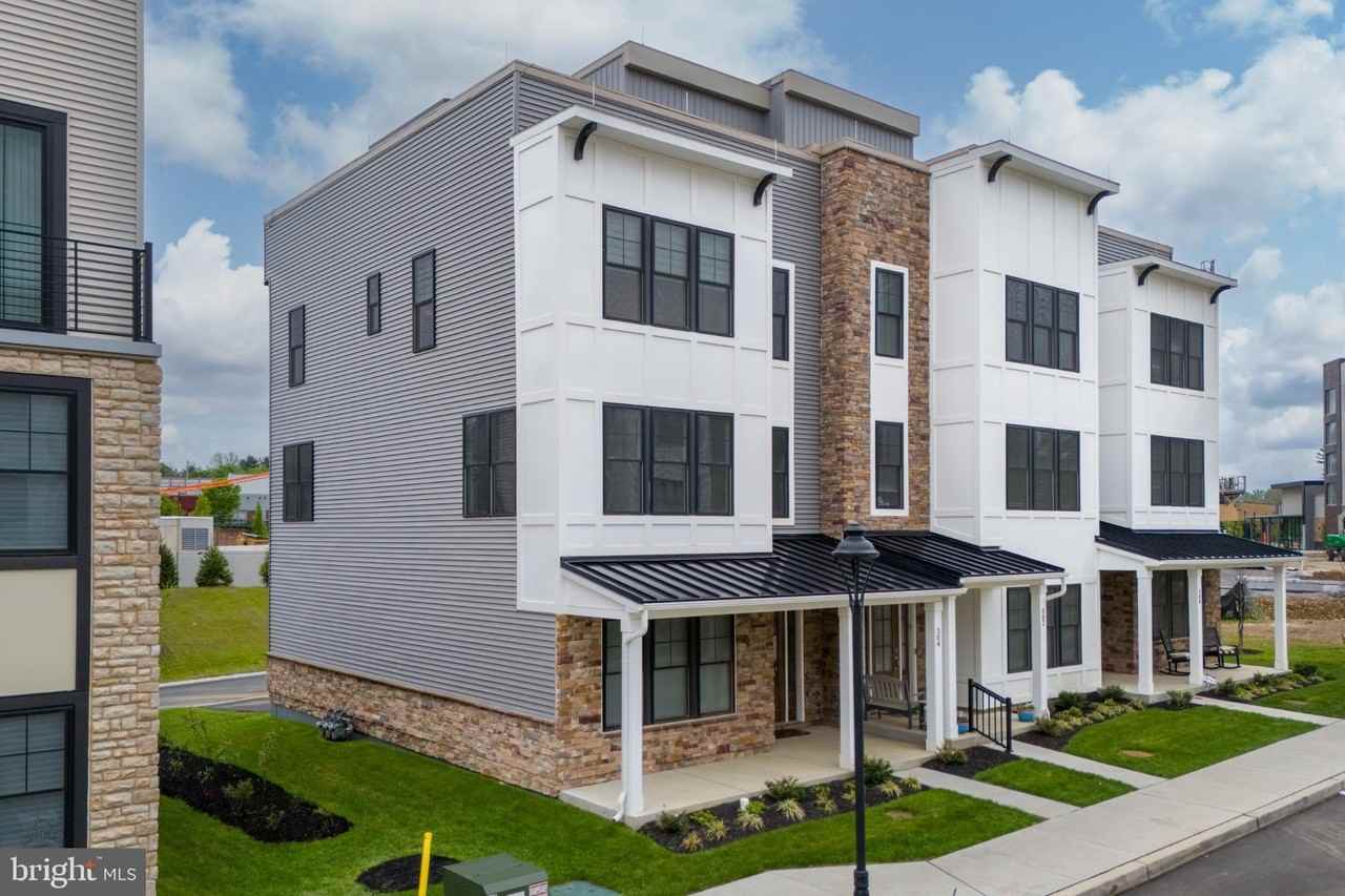 304 Squire Dr - Photo 2 of 35