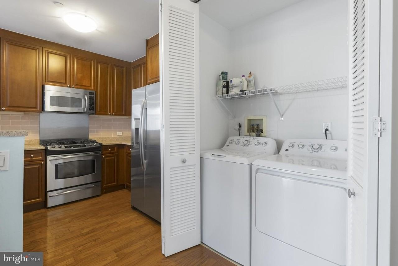 1900 Hamilton St Unit 909 #909 - Photo 5 of 44