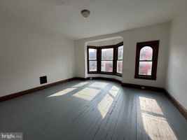 featured image of 347 E King St