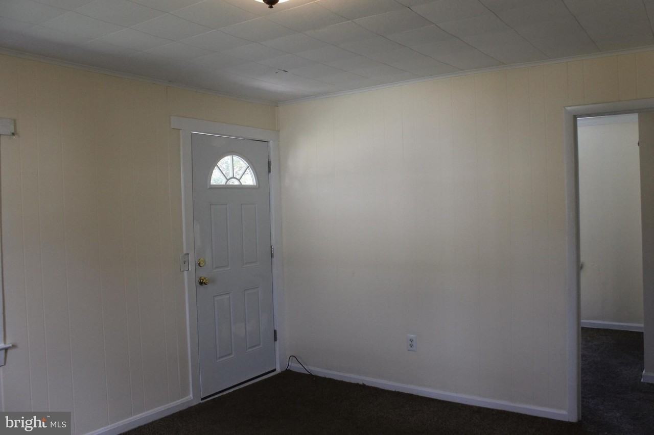 9262 Prospect Ave - Photo 5 of 13