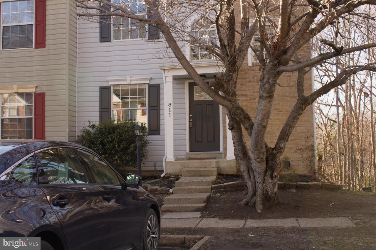 811 Wind Ridge Dr - Photo 2 of 49