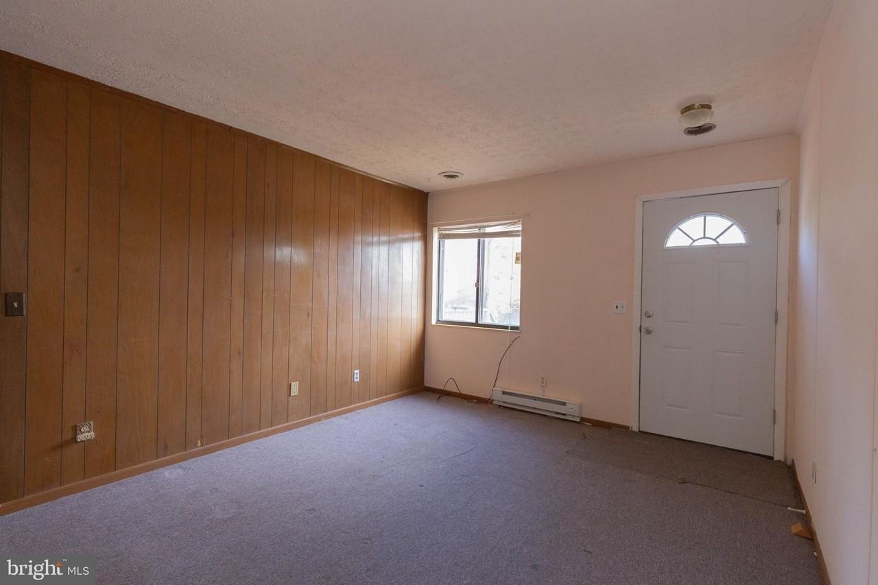 48 Turf Ln - Photo 2 of 21