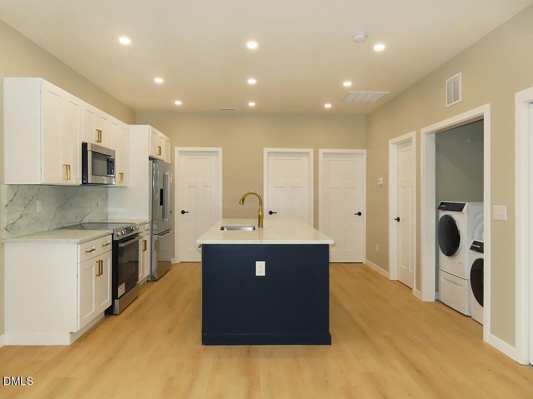 303 Knolls St - Photo 5 of 17