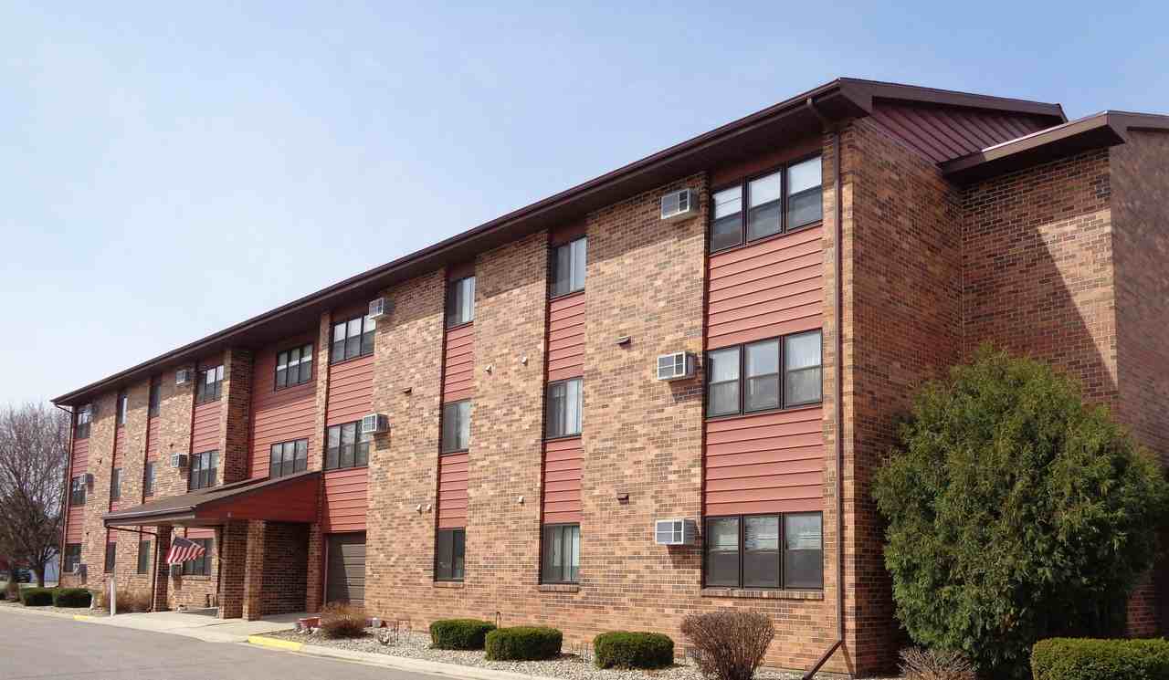 Fairview Apartments - Photo 4 of 11