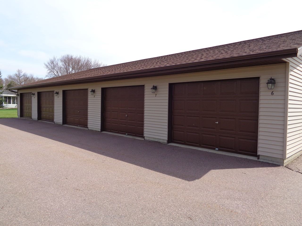 Fairview Apartments - Photo 6 of 11