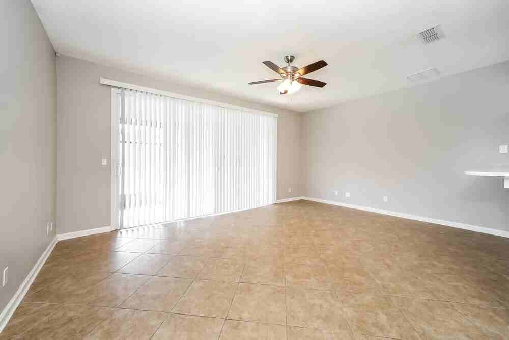 5860 Sandstone Way - Photo 6 of 20