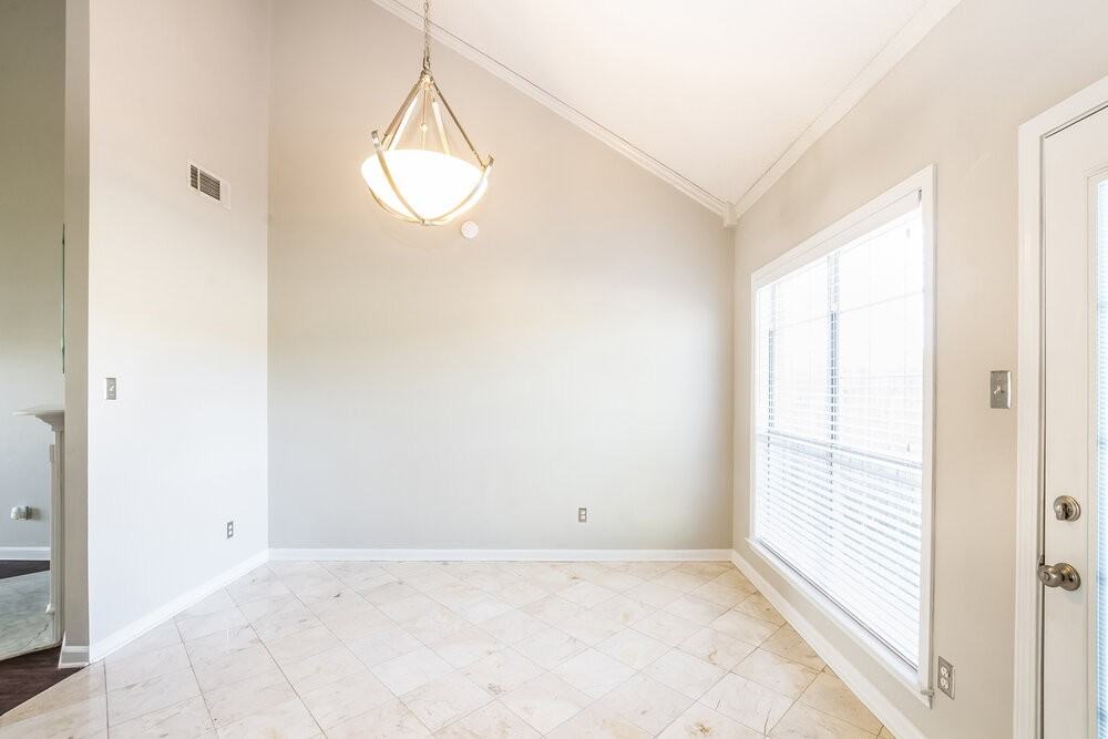 3143 Woodland Pine Dr - Photo 5 of 15