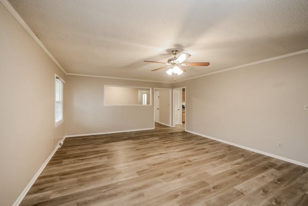 3284 Friedberg Church Rd - Photo 6 of 17