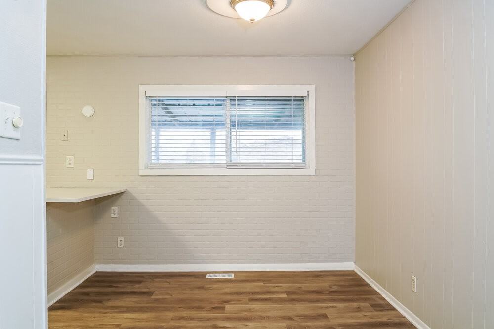 5801 Sunwood Dr - Photo 5 of 17