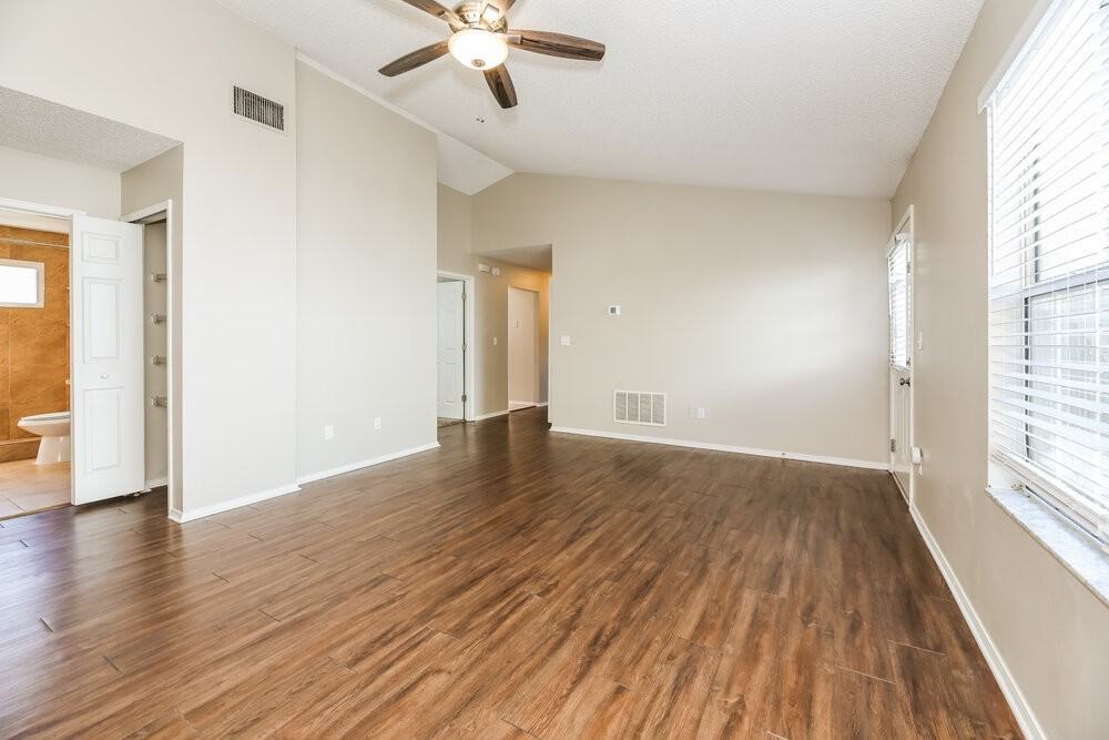 881 Jackson Rd - Photo 4 of 19