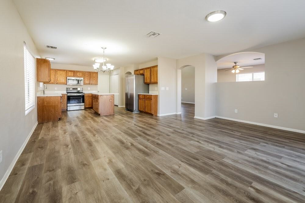 9033 E Ironbark St - Photo 4 of 20