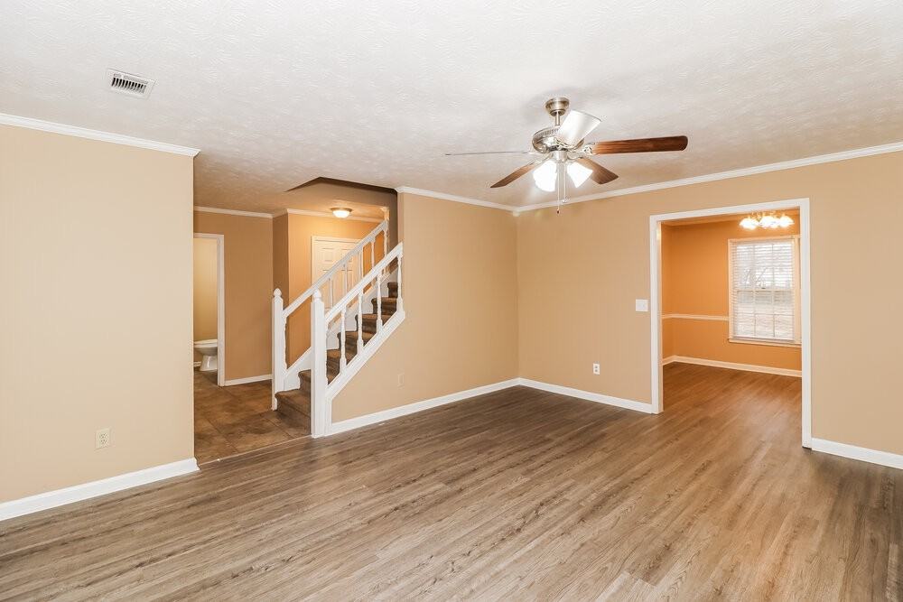 1551 Willow Creek Ct - Photo 6 of 25