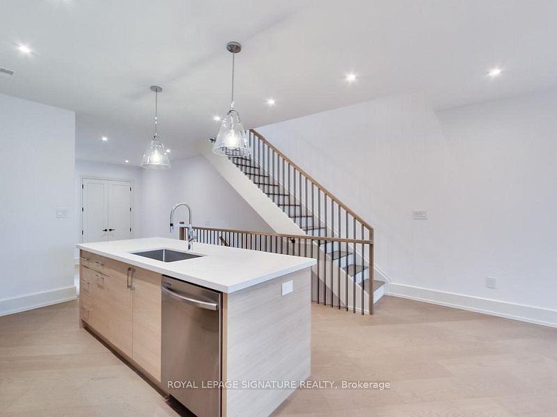 357 Dovercourt Road - Photo 15