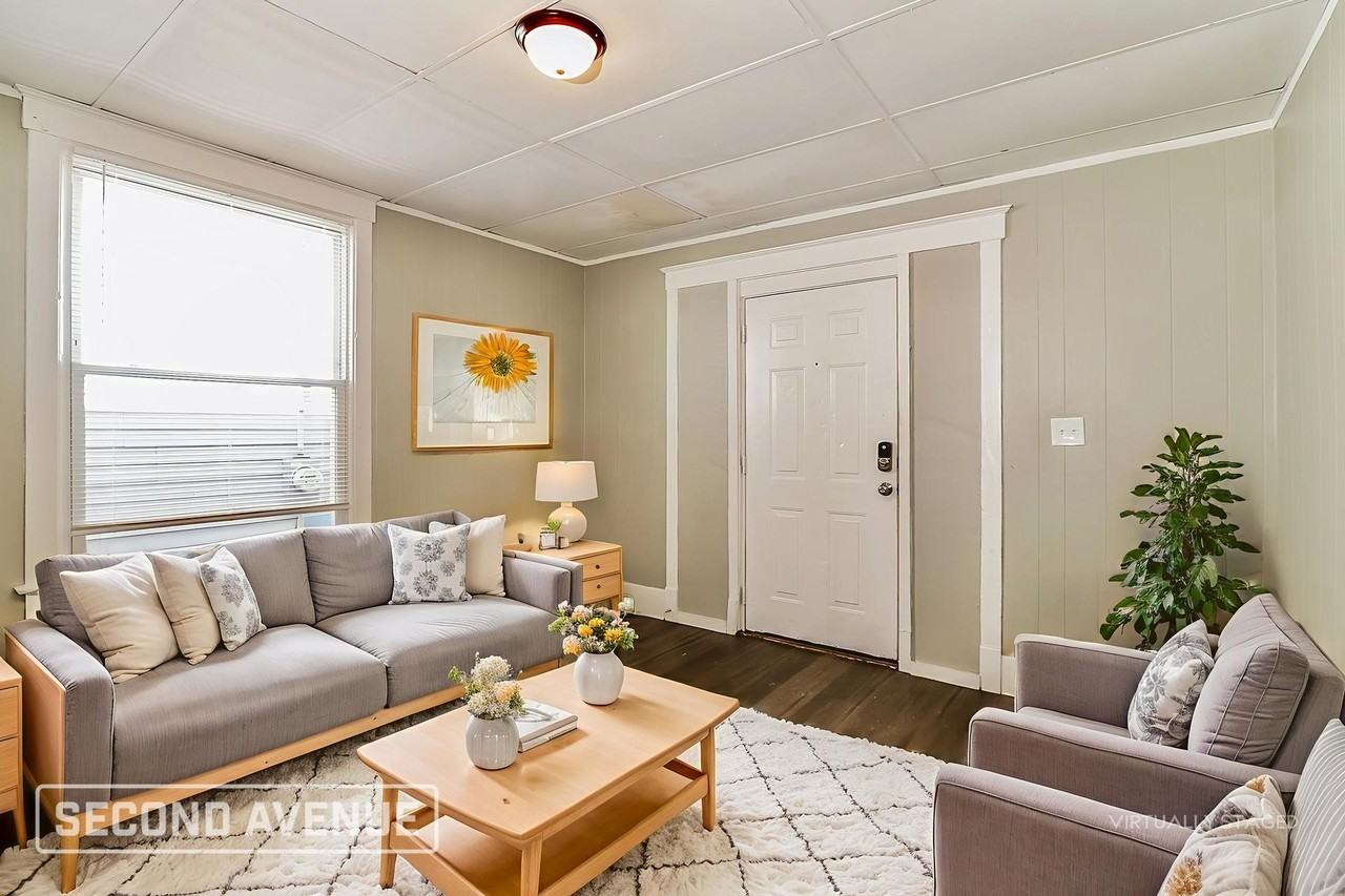 2114 Greenwood Ave - Photo 2 of 29