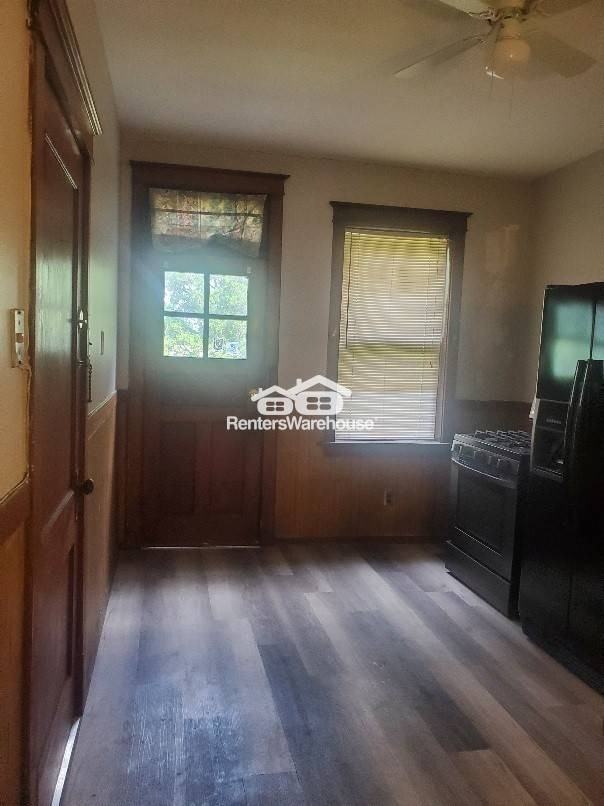 4522 Pennsylvania Ave - Photo 4 of 26