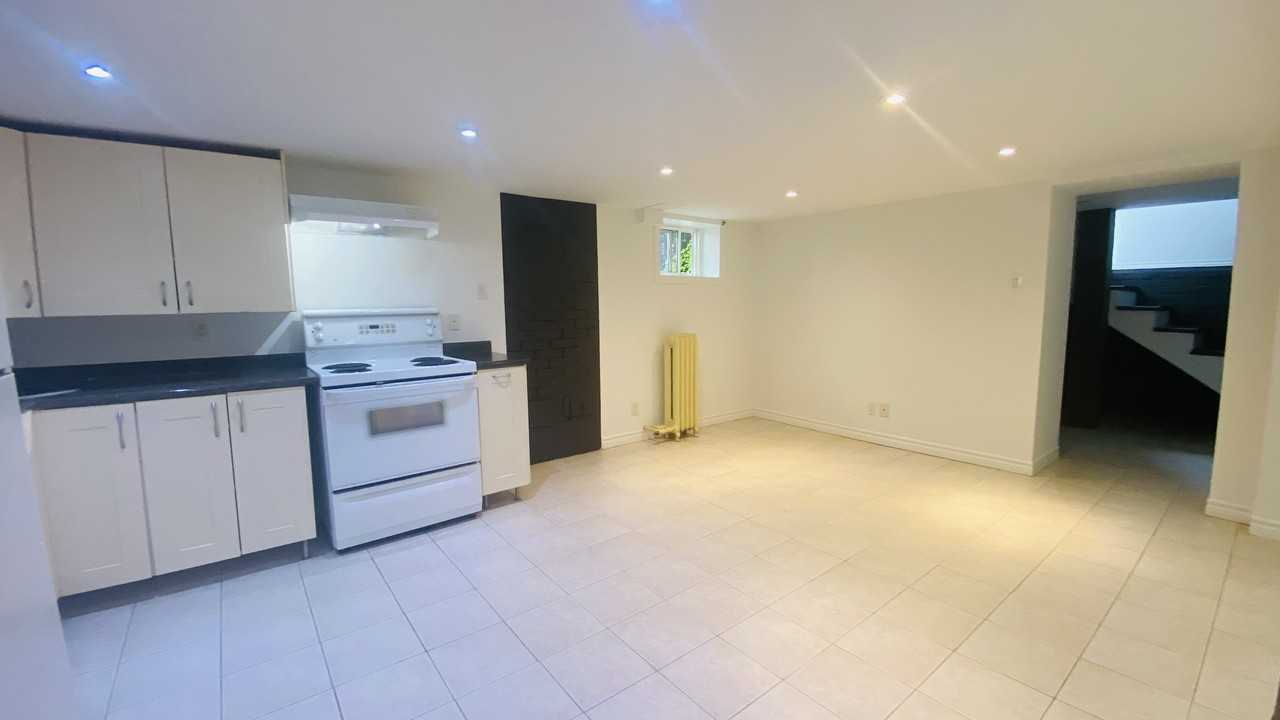 1478 Queen Street East - Photo 4 of 17