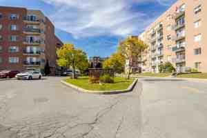 featured image of 10 Av Vermont