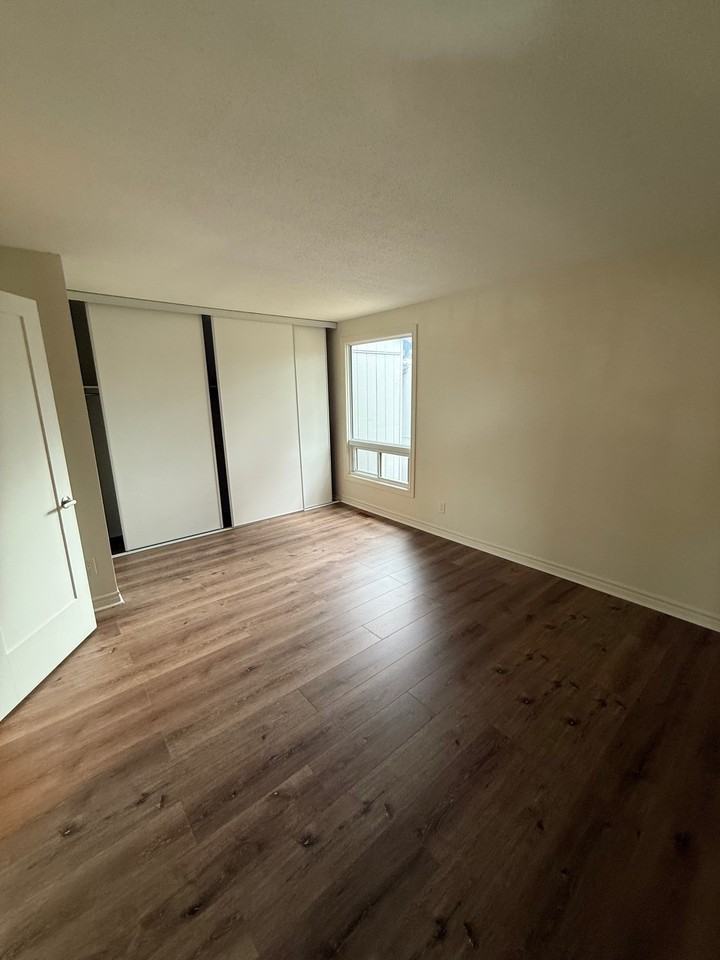 4350 Weldon Drive - Photo 4 of 6