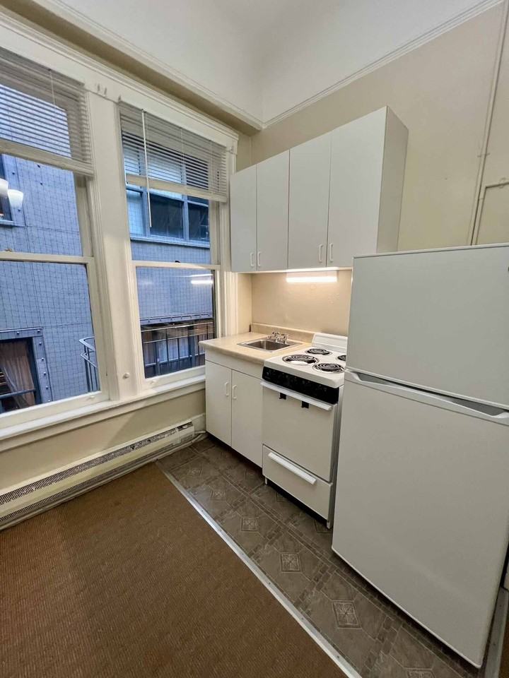 513 Bush Street #28 - Photo 4 of 10