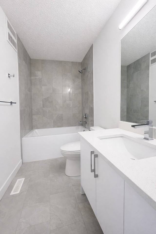 Beautiful 8 - Photo 3 of 40