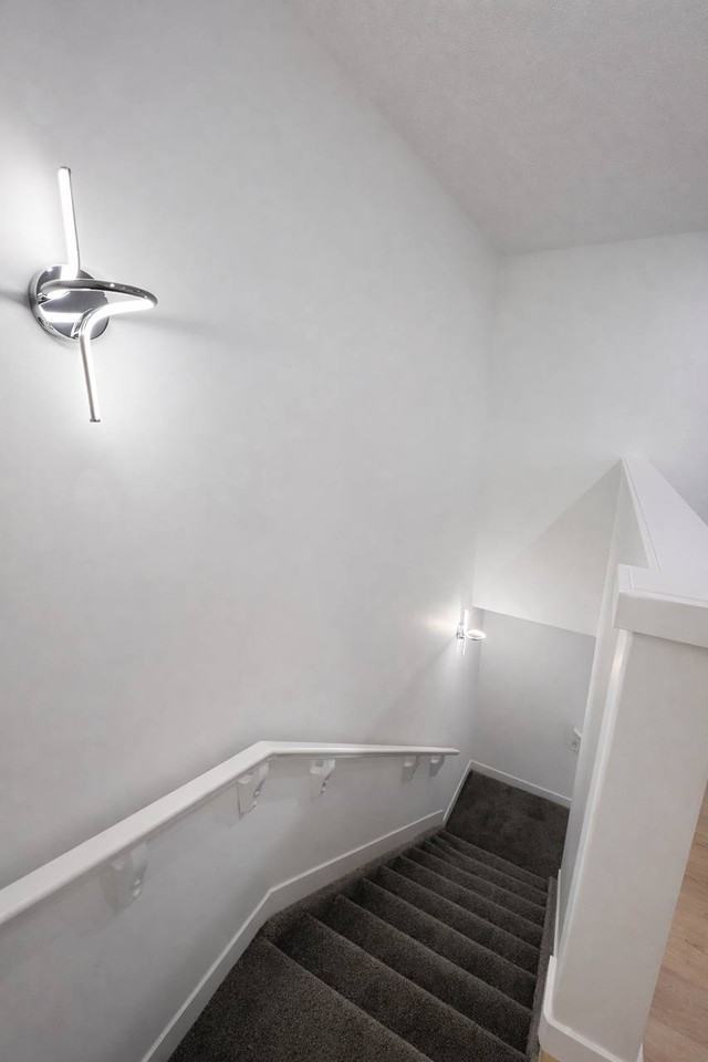 Beautiful 8 - Photo 4 of 40