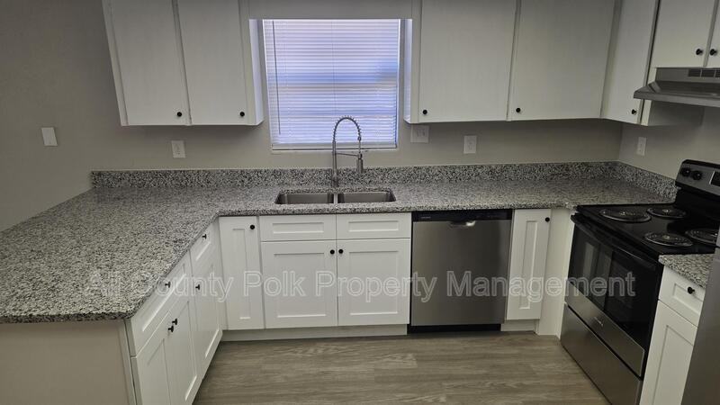 4944 Malibu Ct - Photo 6 of 16