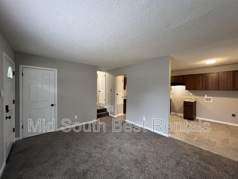 939 Leacrest Ave - Photo 3 of 15