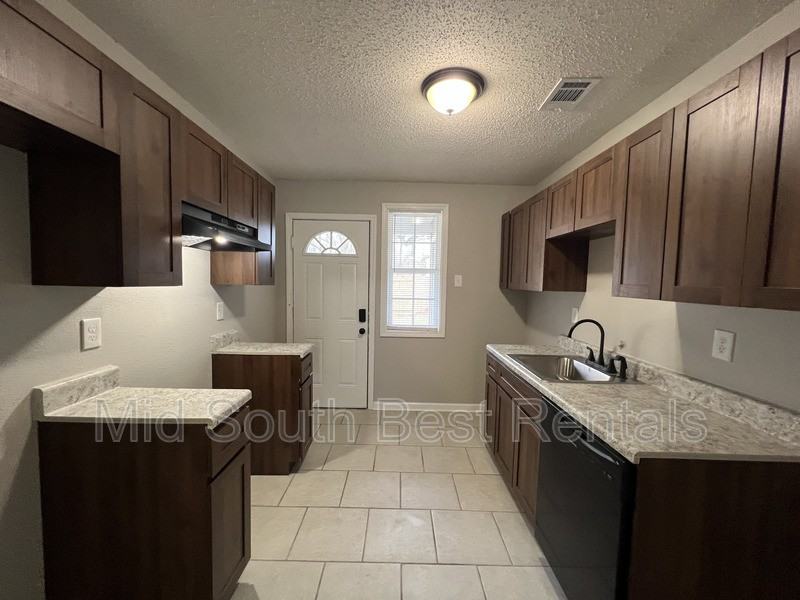 3065 Waynoka Ave - Photo 5 of 12