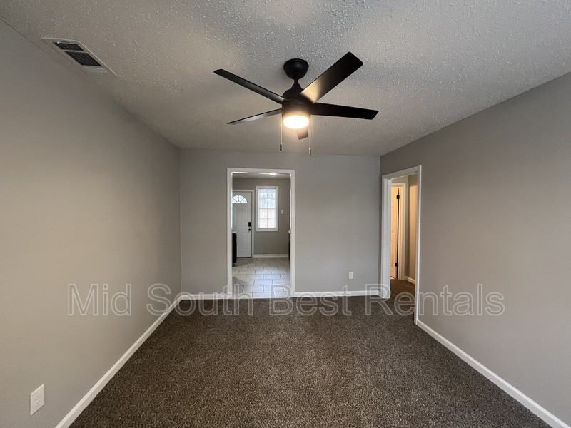 3065 Waynoka Ave - Photo 6 of 12