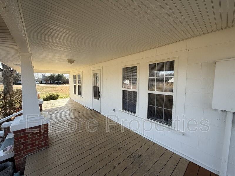 1500 Moneypenny Ct - Photo 3 of 17