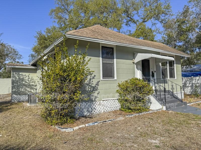 509 27th Ave S - Photo 3 of 26