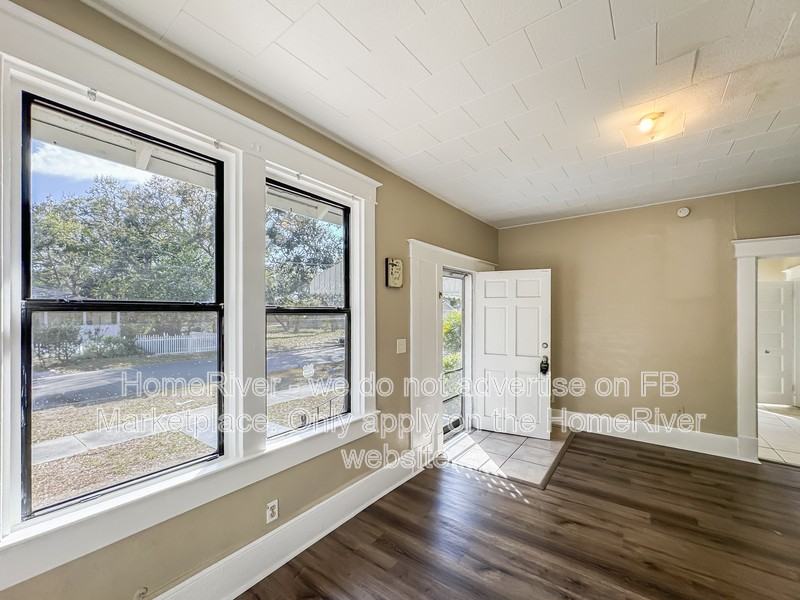 509 27th Ave S - Photo 4 of 26