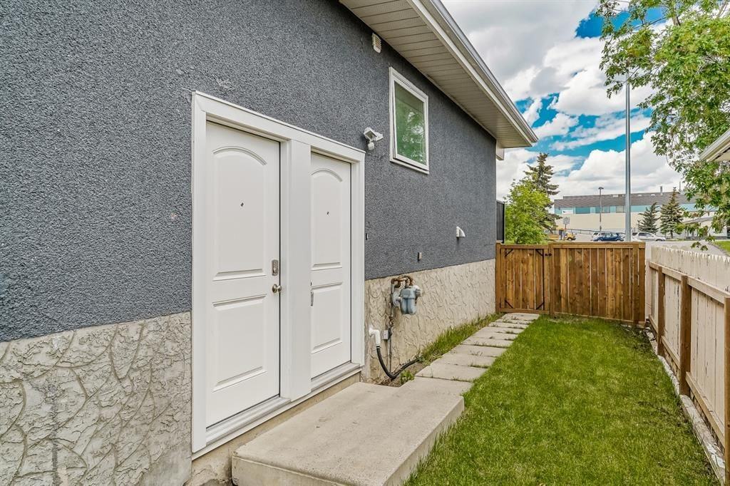 78 Avenue Northwest - Photo 2 of 15