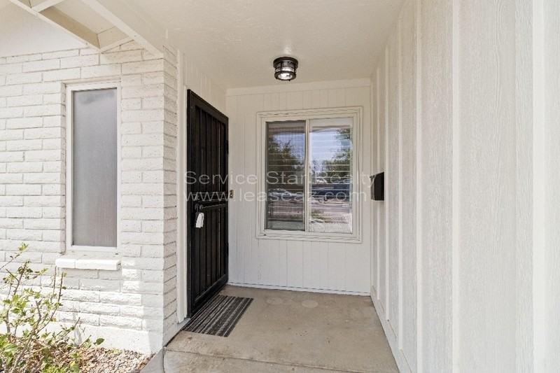 4724 E Hubbell St - Photo 4 of 26