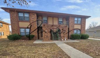 featured image of 105 Sw 20th St #C