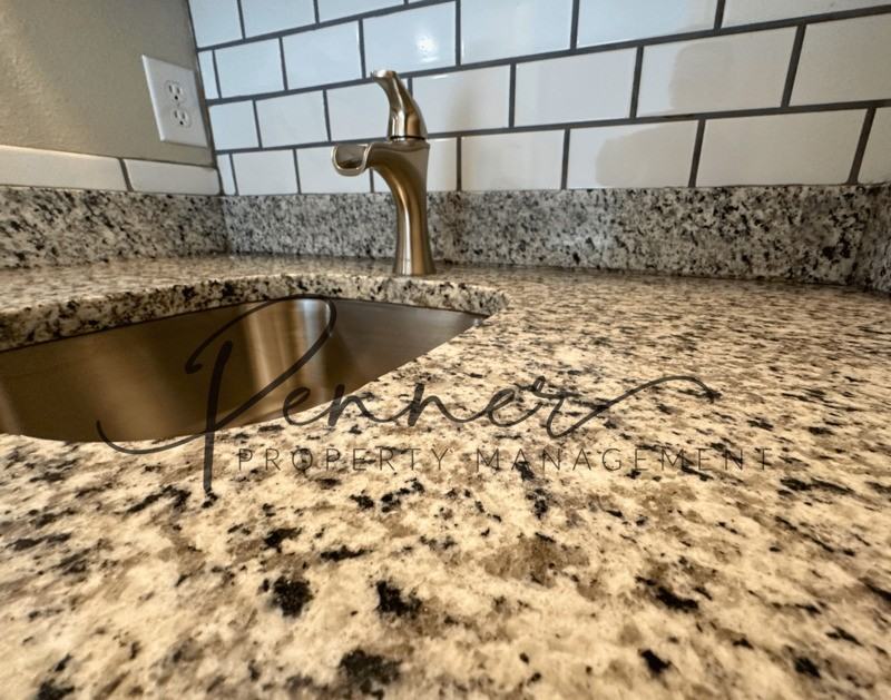 105 Sw 20th St #C - Photo 3 of 12