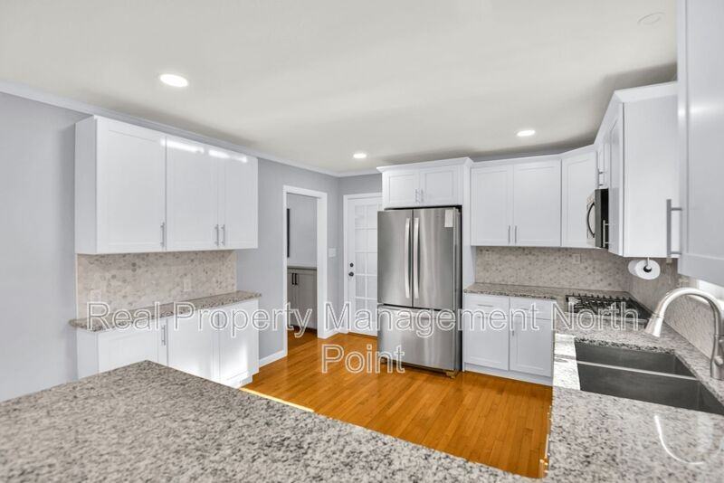 2301 Echo Hills Cir Ne - Photo 7 of 41