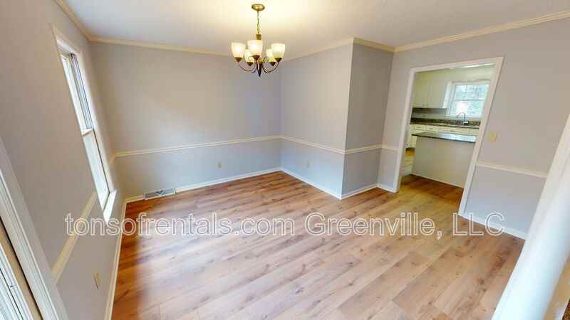 710 Stallings Rd - Photo 7 of 24