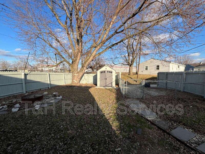 333 N 7th Ave - Photo 3 of 15