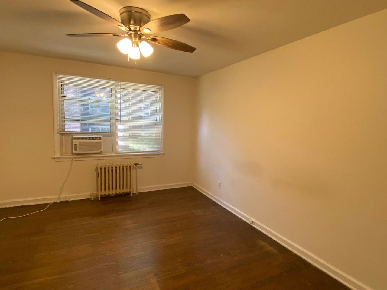 Jericho Manor Apartments - Photo 6 of 50