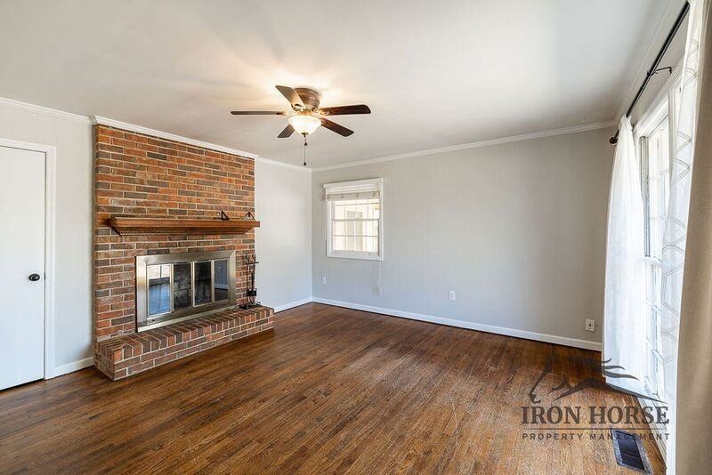 190 Brentwood Dr - Photo 2 of 28