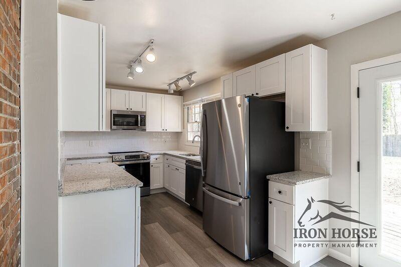 190 Brentwood Dr - Photo 7 of 28