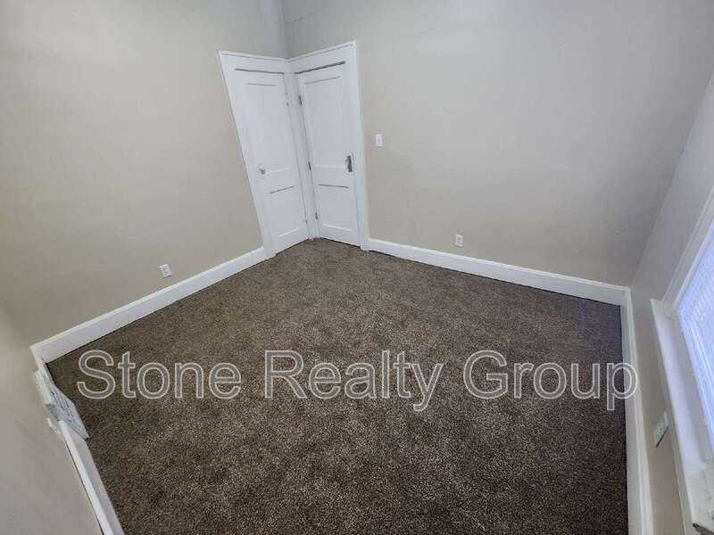 823 S 10th St - Photo 7 of 15